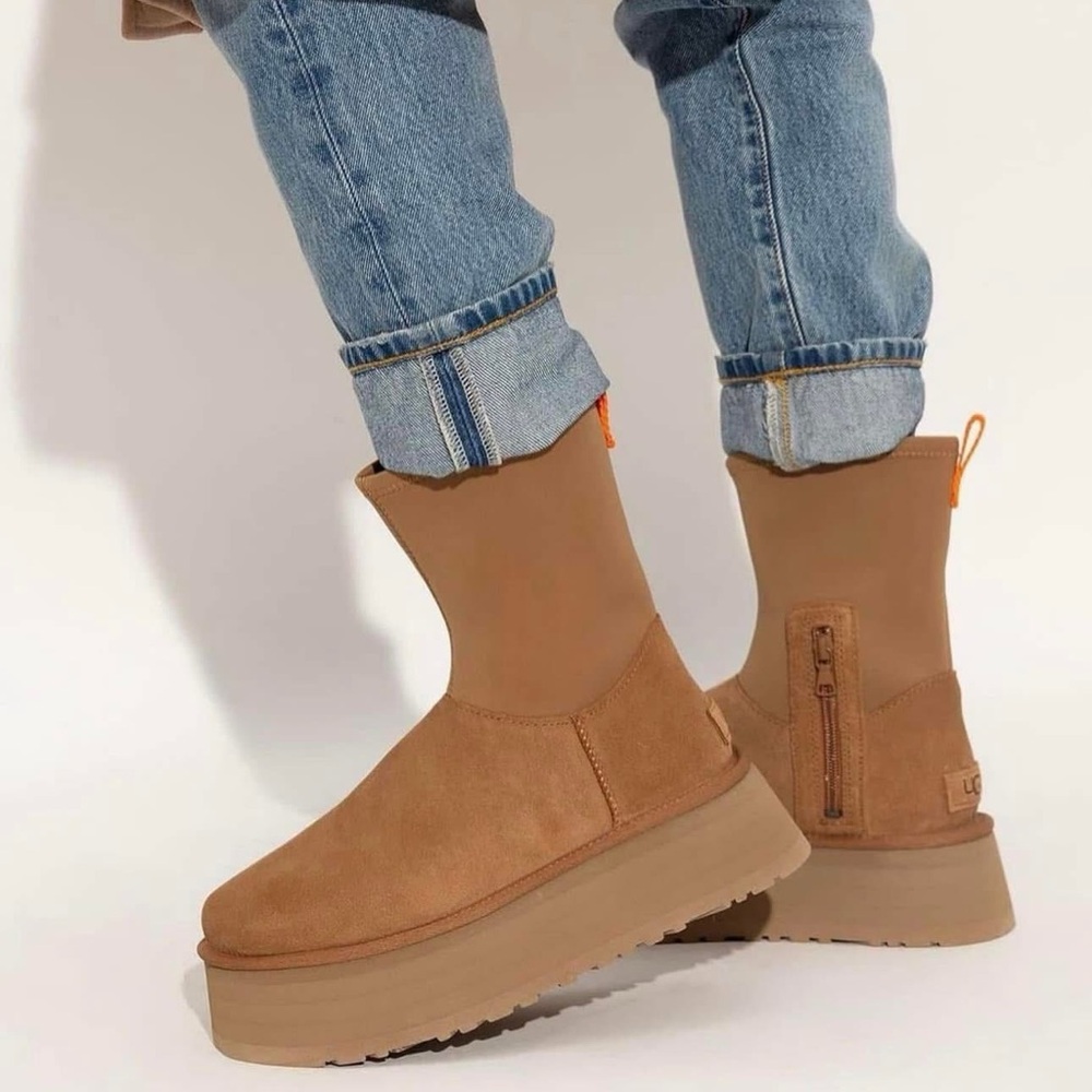 NEW | UGG Classic Dipper Ankle Boots
